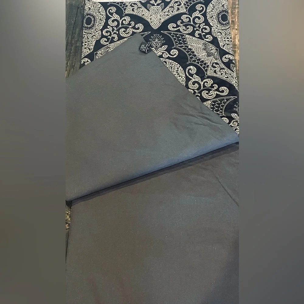 RACHEL ZOE Gothic Skull Bat Embroidered Design Table Runner 14” x 72” NWT
